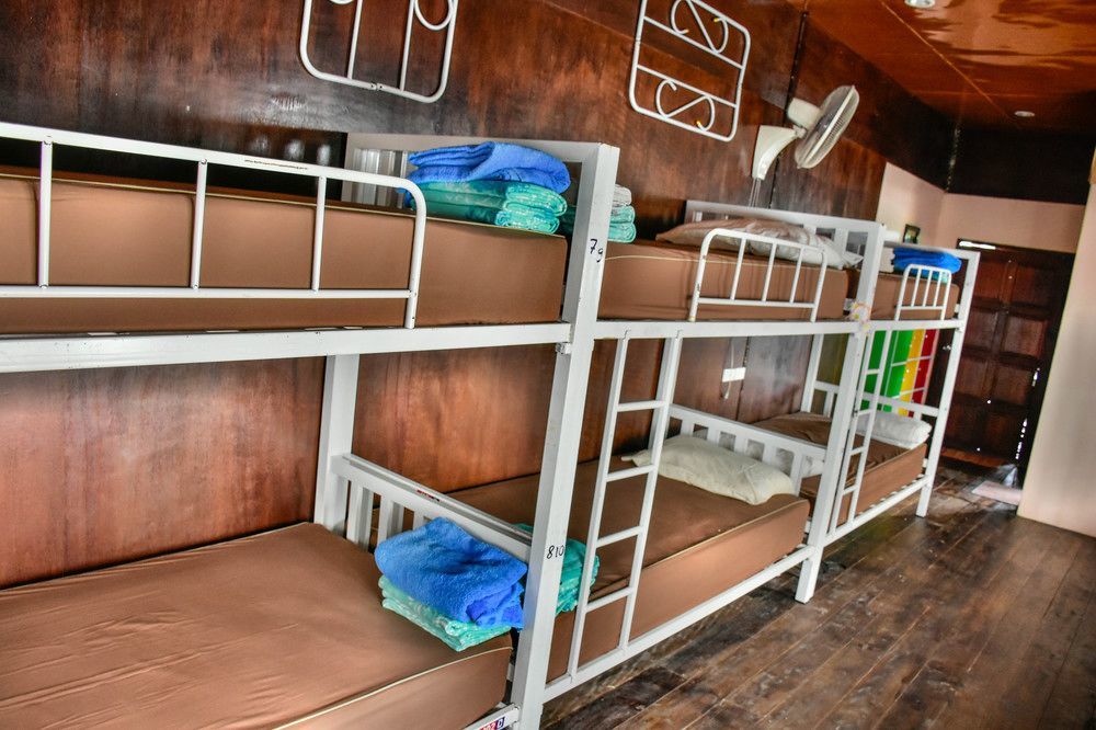 Love Station Hostel Baan Tai Exterior foto